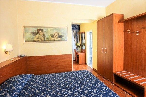 Junior Suite Doble/Habitación Twin vista Claustro  Casa di Santa Francesca Romana Roma Junior Suite Doble/Habitación Twin vista Claustro  Casa di Santa Francesca Romana Roma