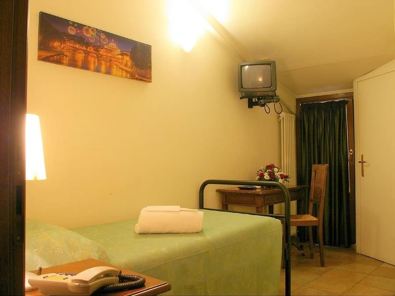 Habitación Individual Estándar  Casa di Santa Francesca Romana Roma Habitación Individual Estándar  Casa di Santa Francesca Romana Roma